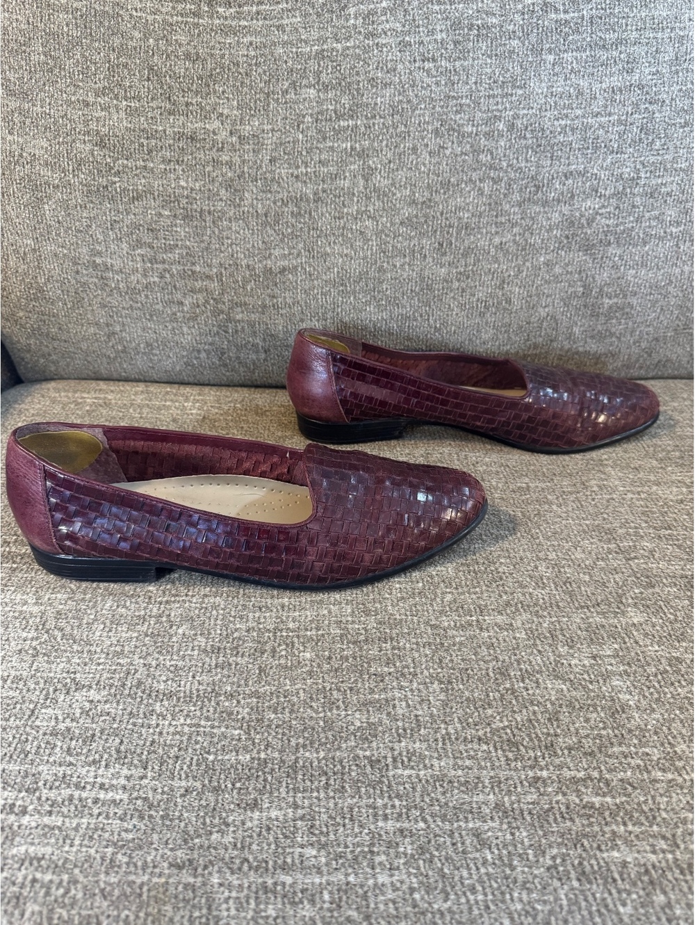 Trotters Liz III Burgundy Woven Leather Loafers Flats size 10 - Picture 2 of 10